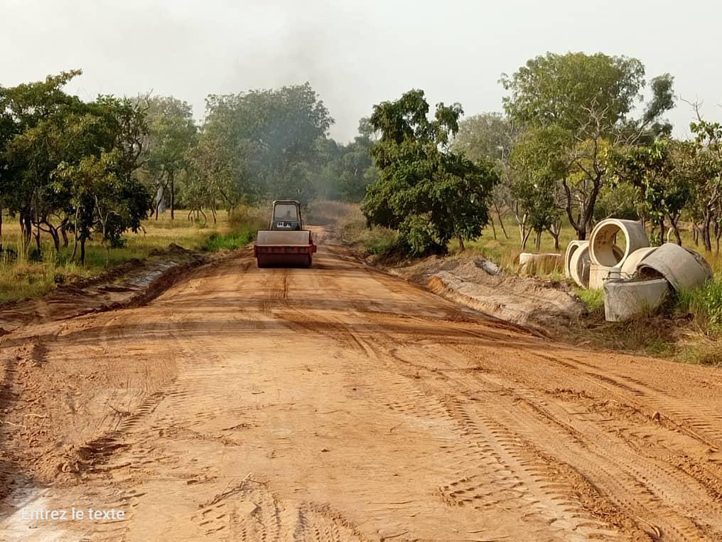 Compacteur en approche sur section traitée