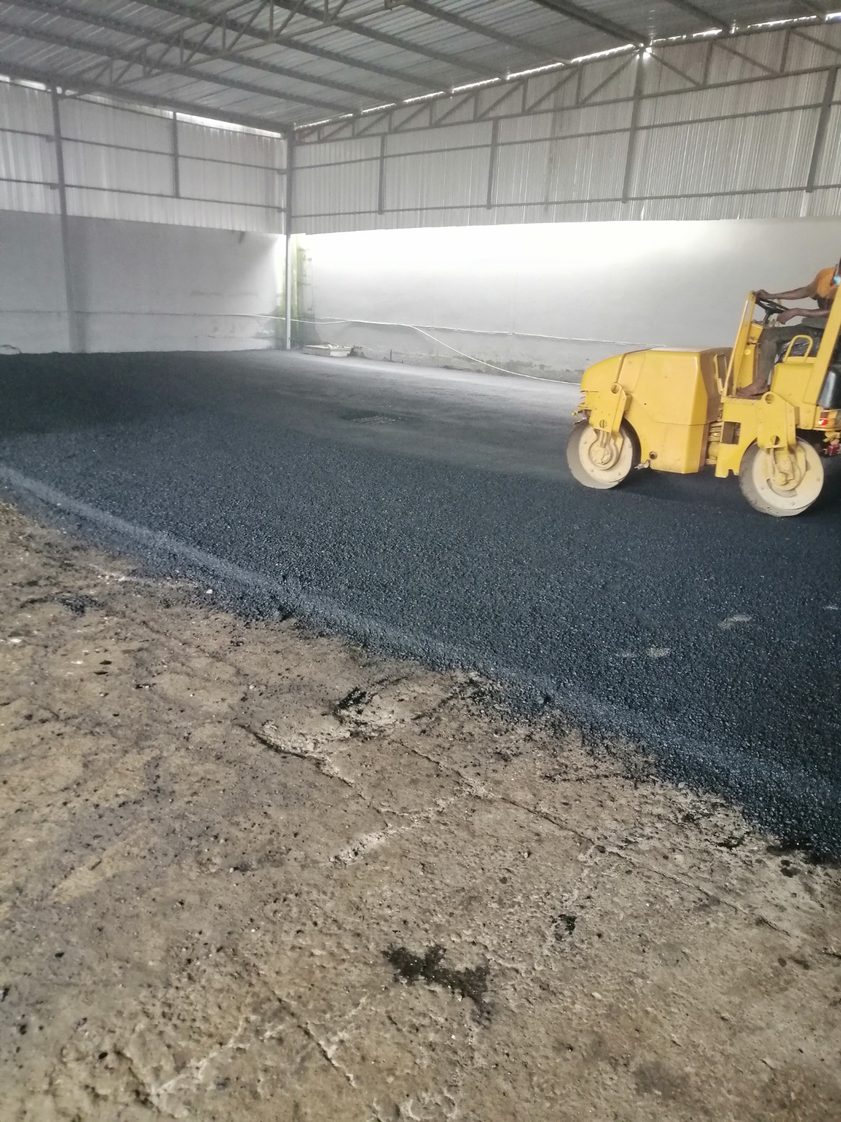 Progression du compactage sur le dallage bitumineux