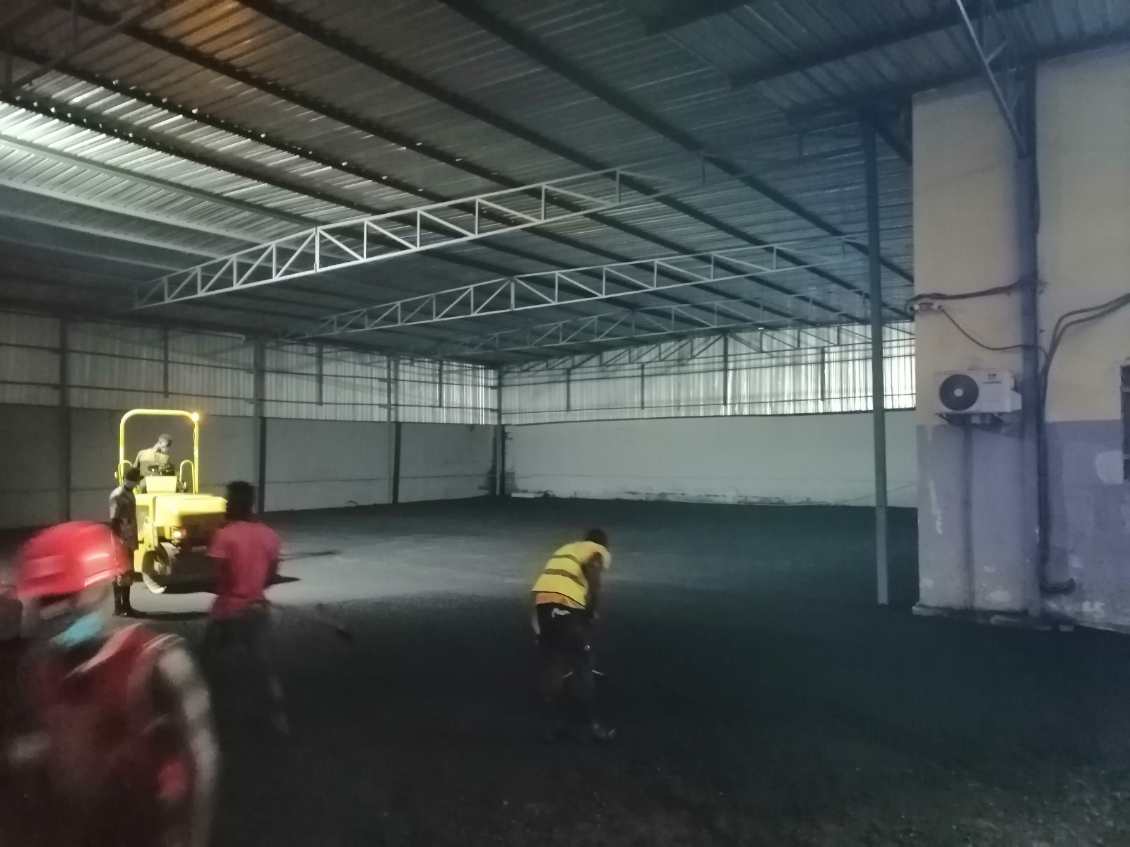 Bitumage sous hangar, entrepôts SERAD INTERNATIONAL